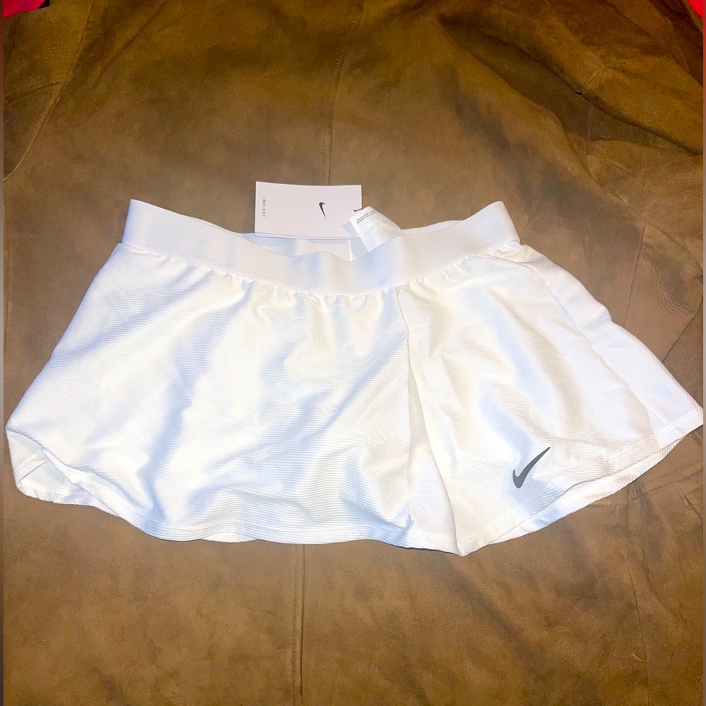 NWT Nike Dri-Fit tennis skirt…